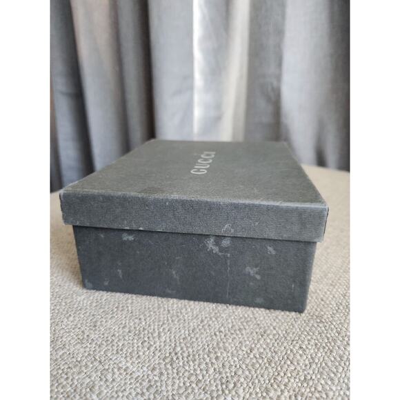 AUTHENTIC Vintage GUCCI GARMENT/GIFT BOX 8 x 7 x 3.5" *EMPTY* - Picture 4 of 10
